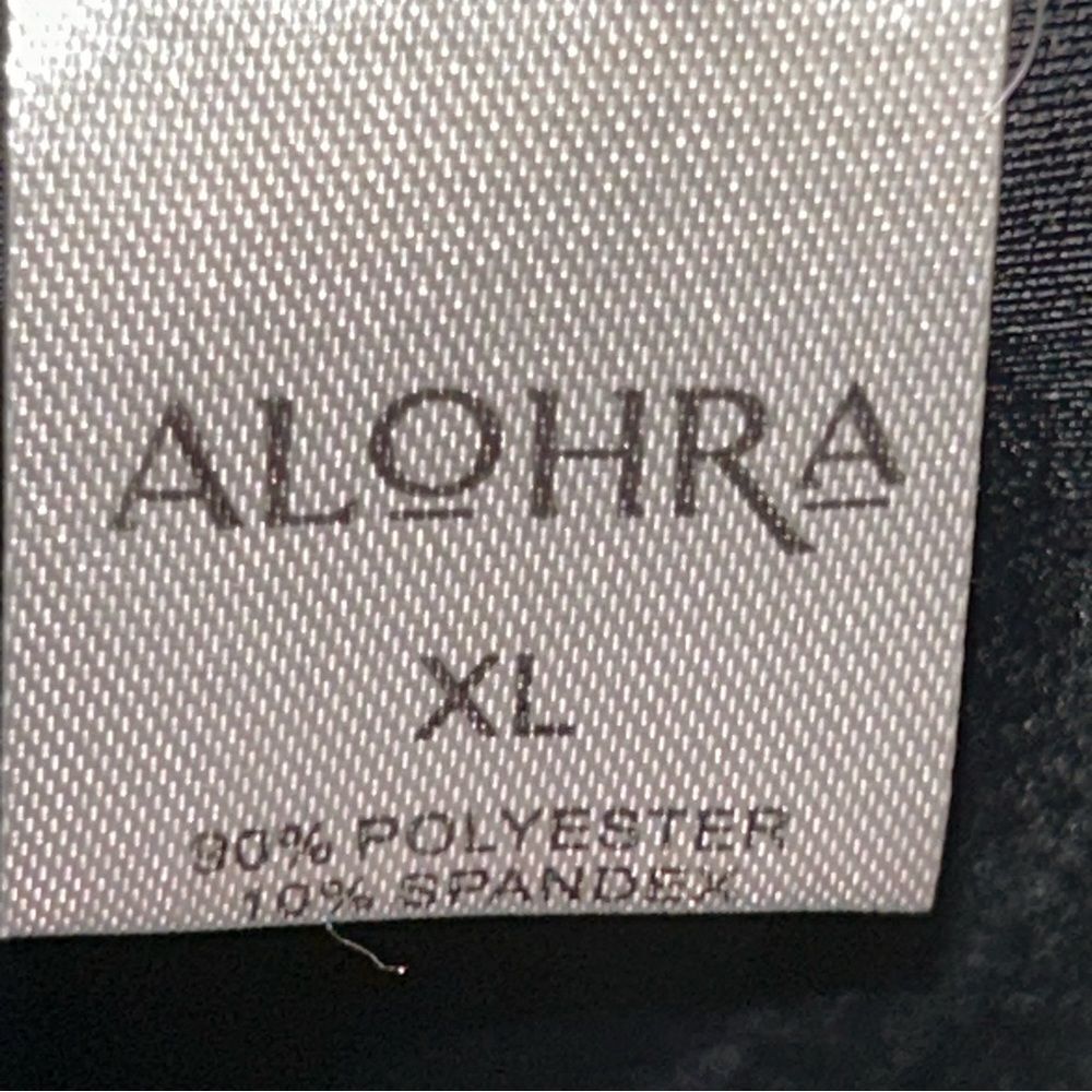 ALOHRA Two Piece Ribbed Cheeky Thong Bikini Swimsuit Set - Picture 7 of 8